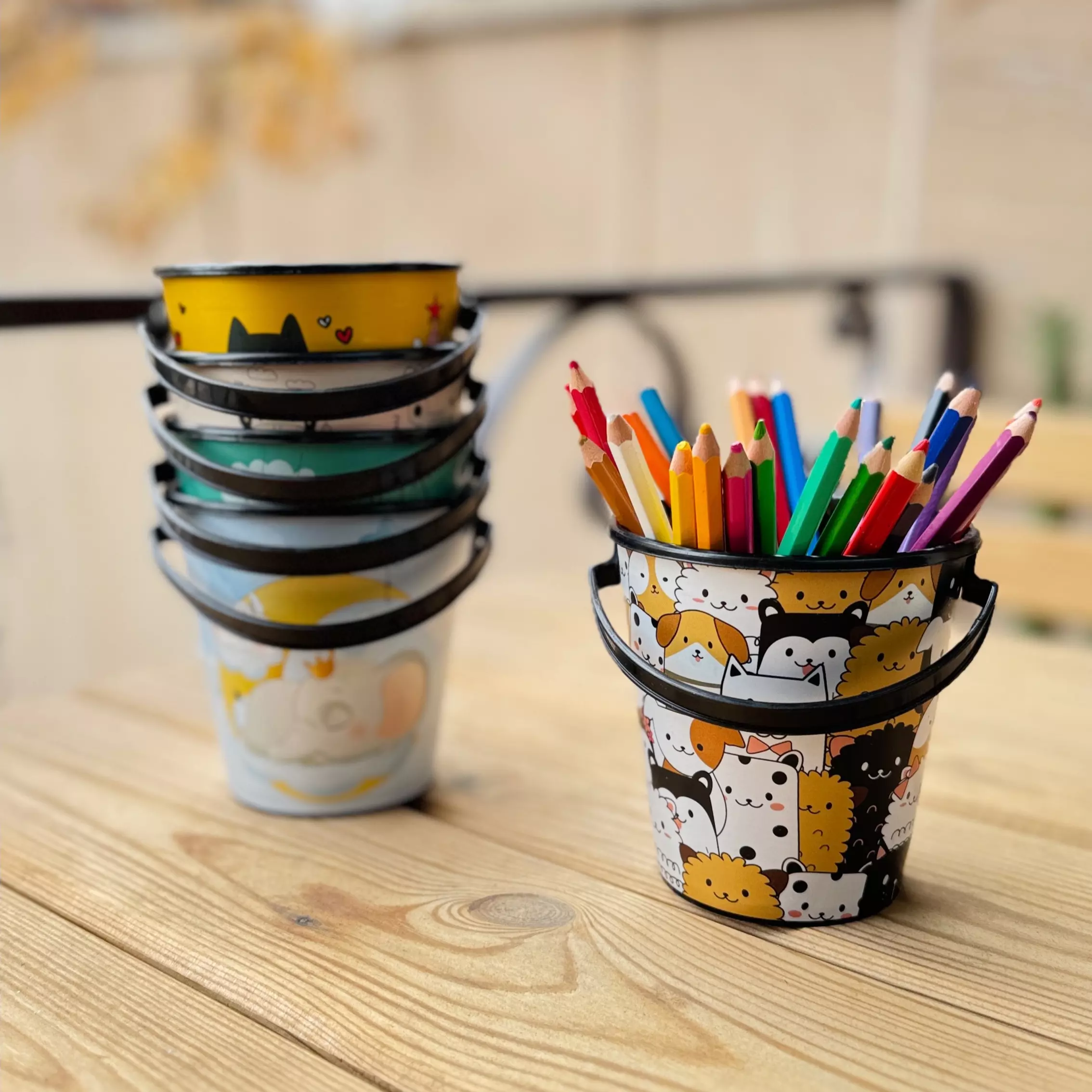 سطل فانتزی کاغذ رادیانت فرش کیپس