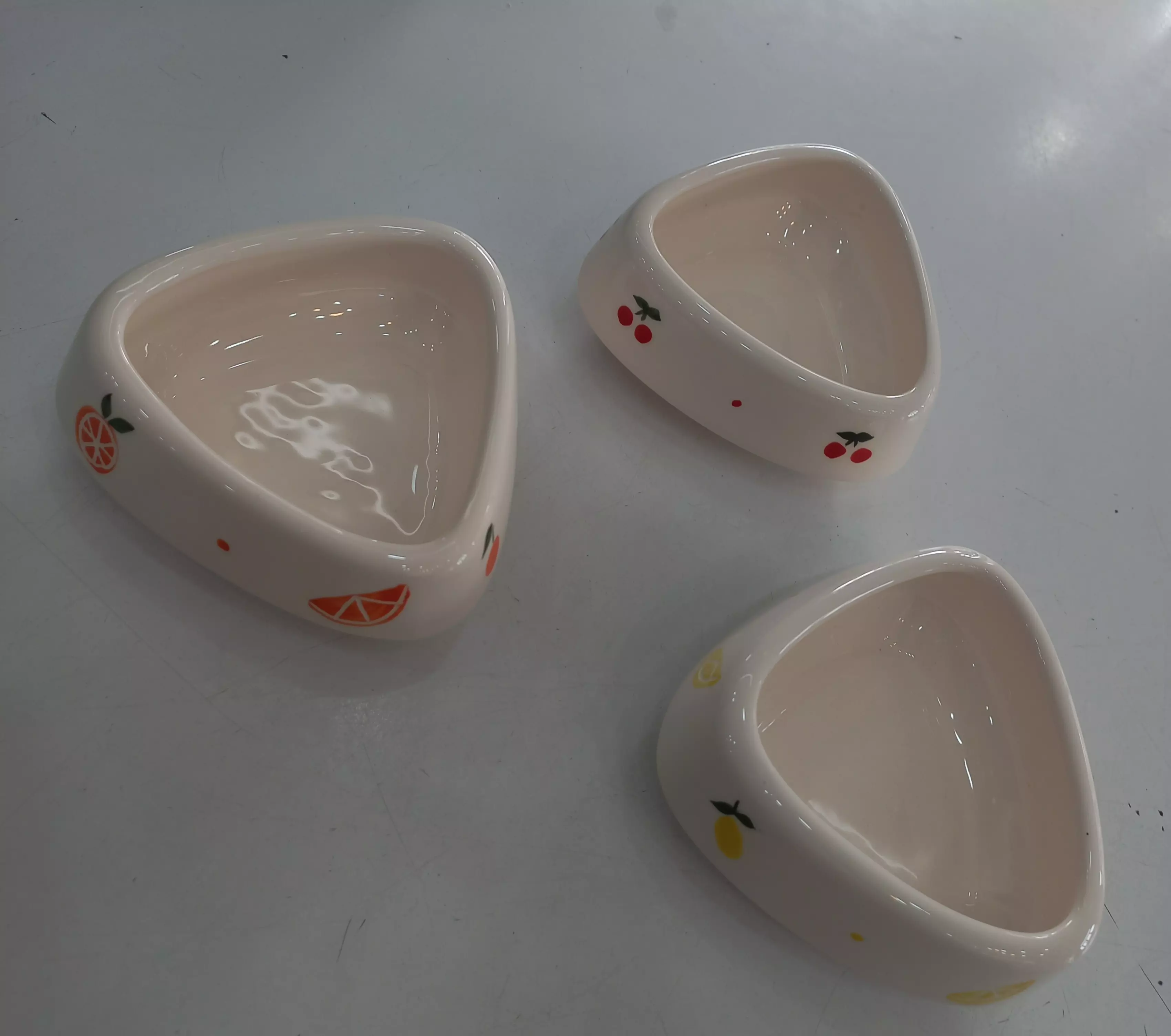 صبحانه خوری مثلثی مقصود