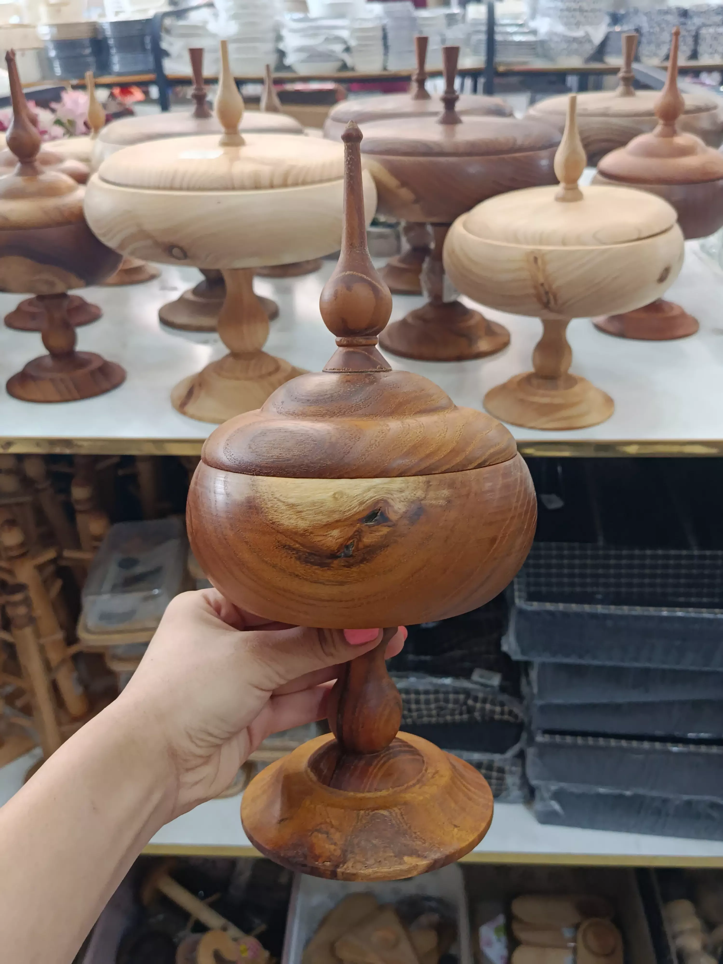 شکلات پایه دار درب دار 15 هادی