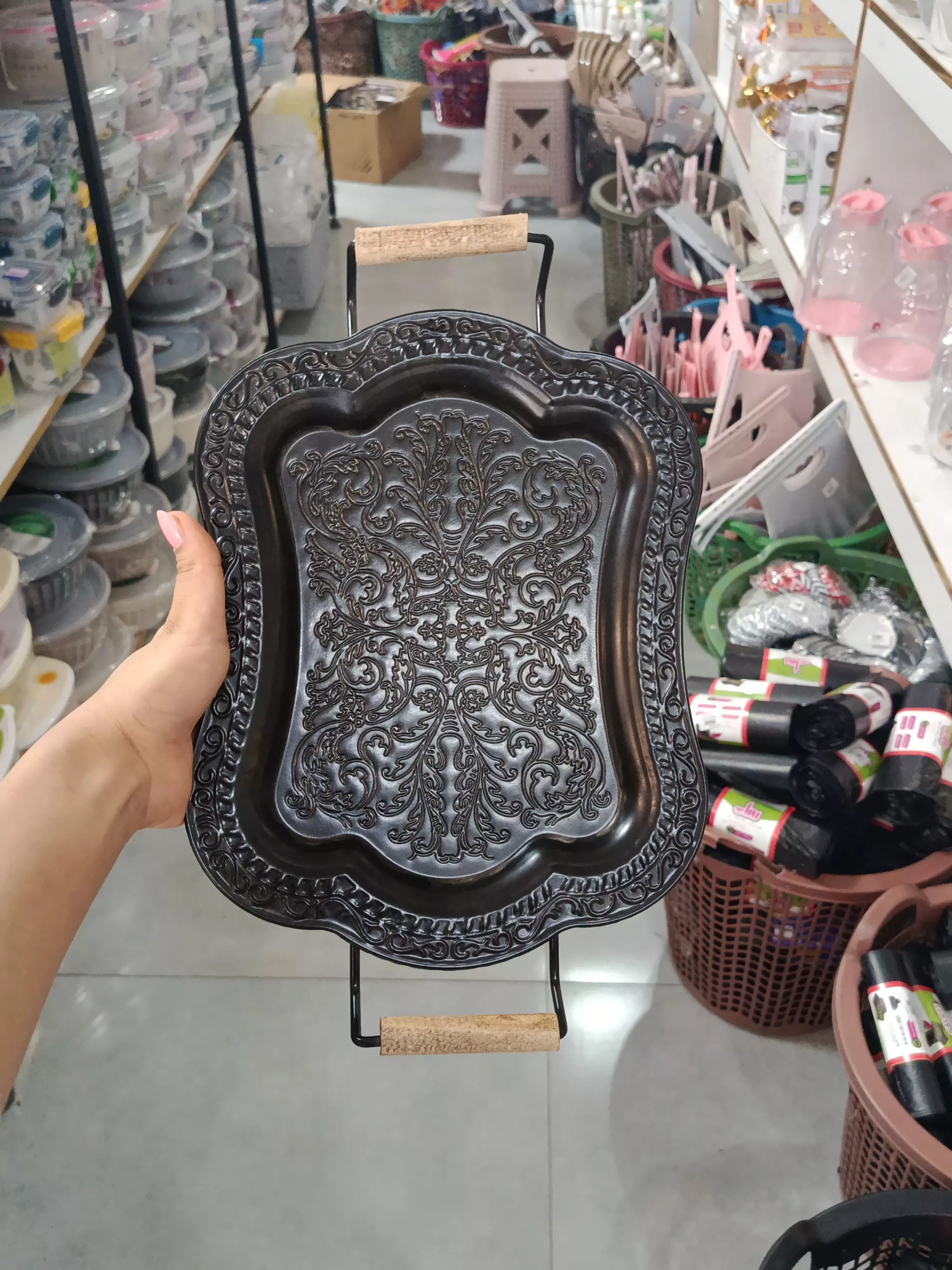 سینی مشکی دسته چوبی