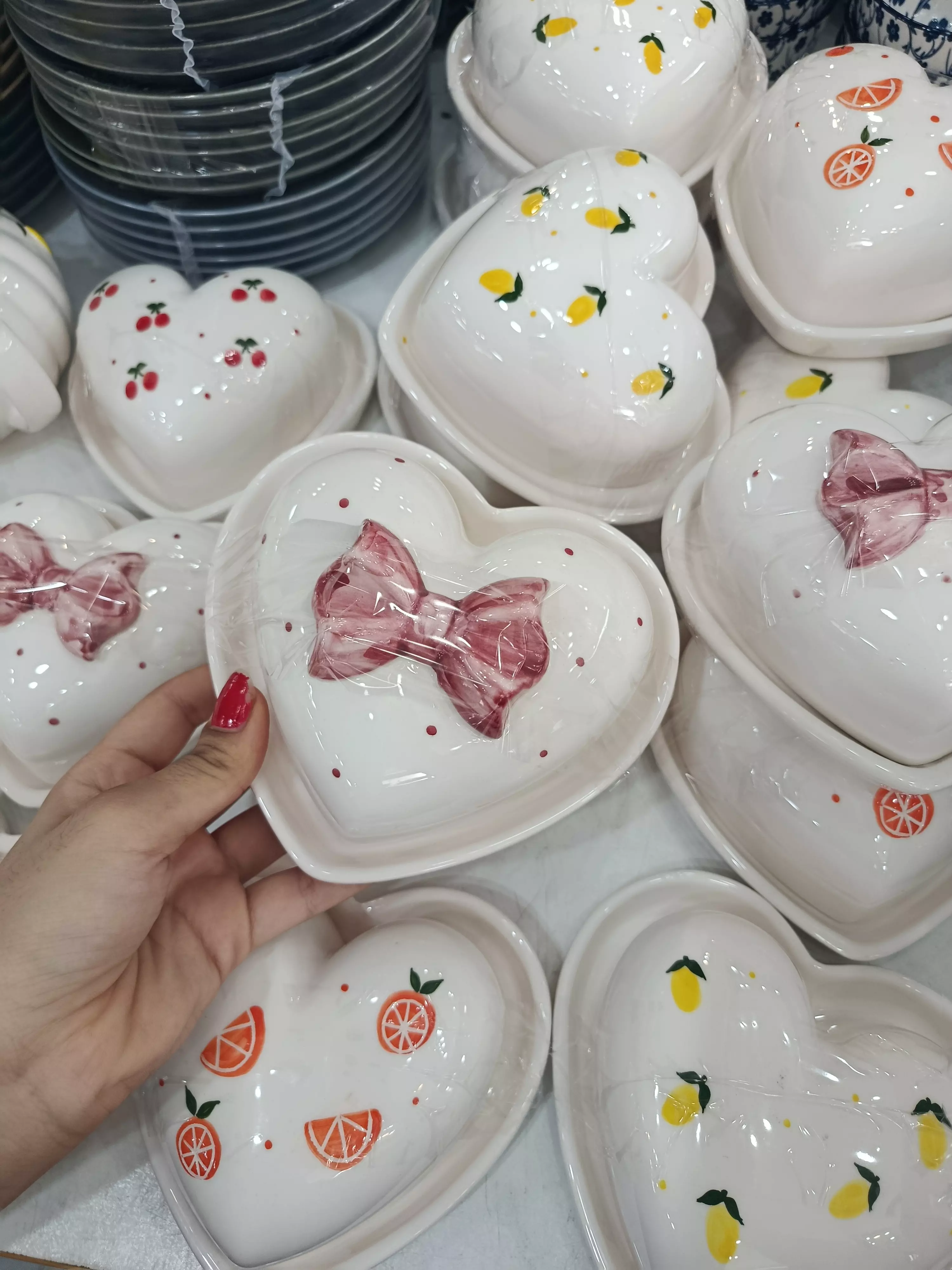 کره خوری سرامیکی قلبی مقصود