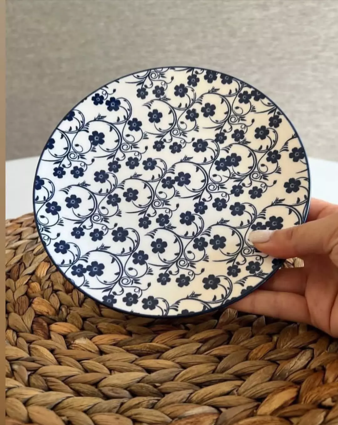 پیش دستی گل ابی