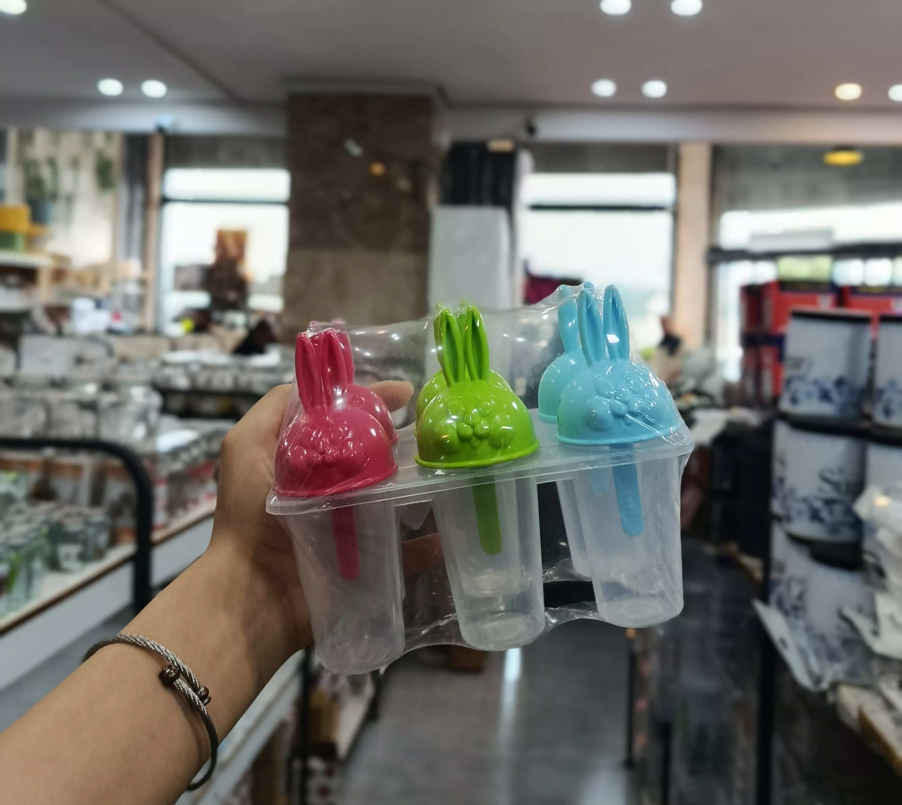 بستنی ساز عروسکی قائم خرگوش
