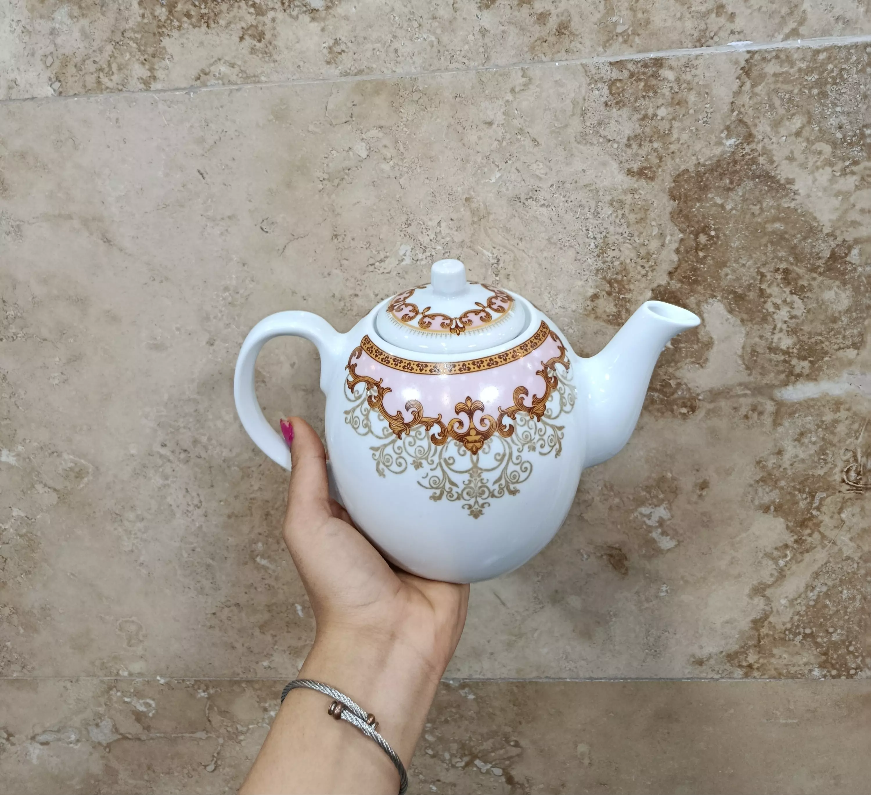 قوری چینی گلدار متوسط