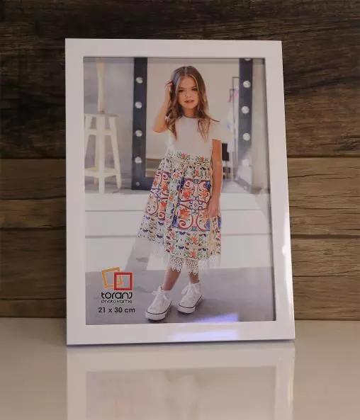 قاب عکس 20*30 ترنج 0050