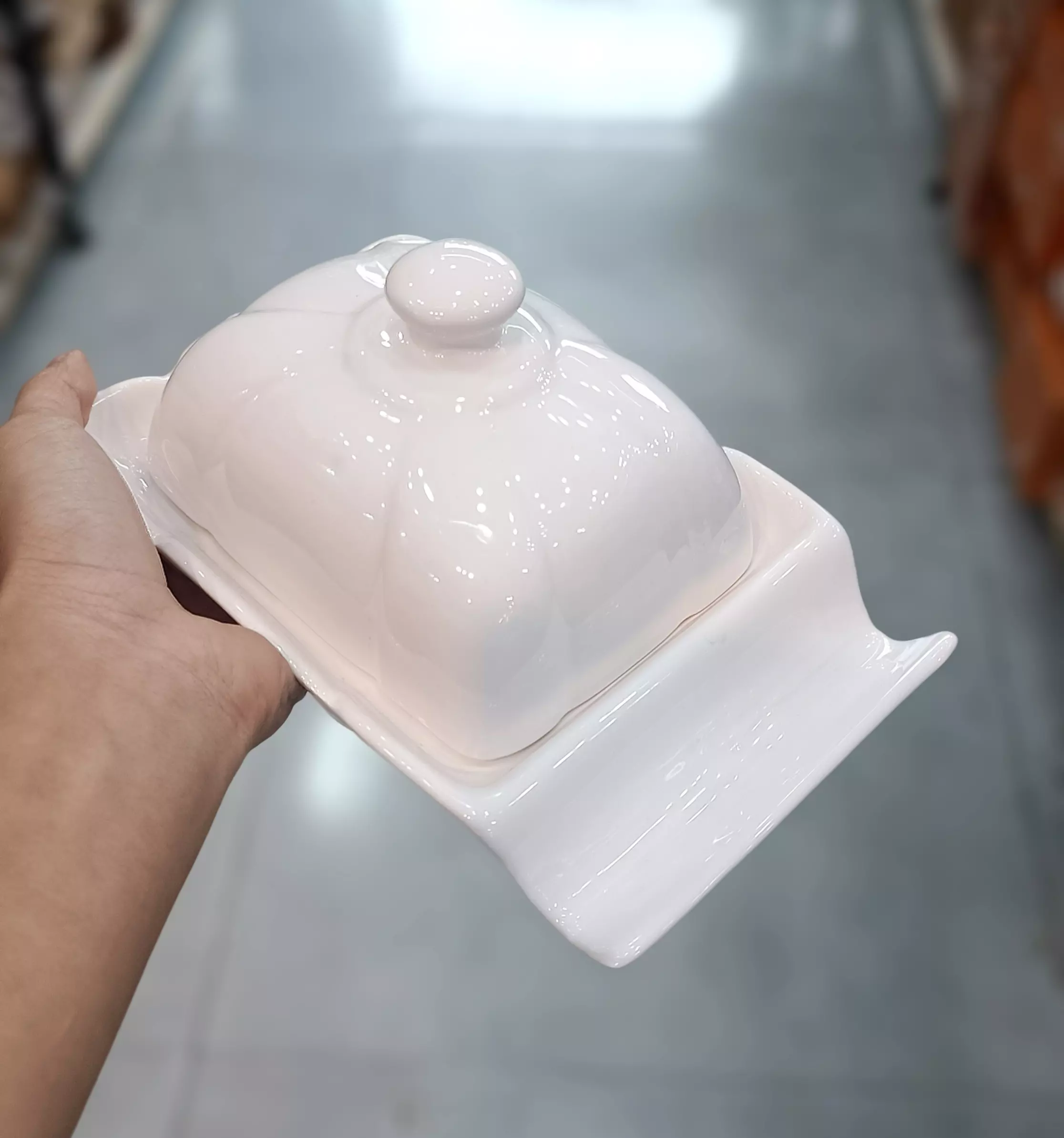 کره خوری لاله سفید
