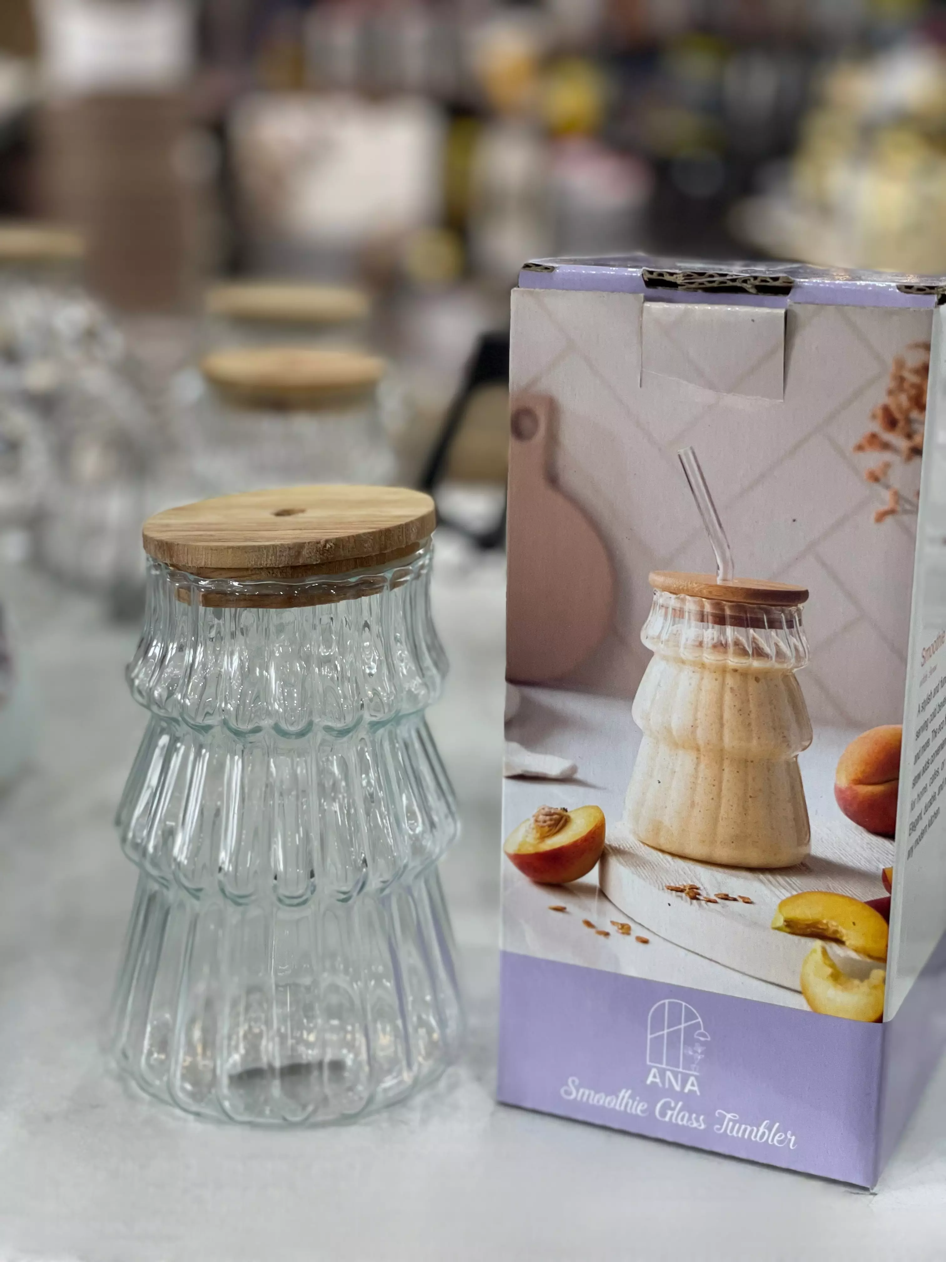 لیوان اسموتی شیشه ای در بامبو