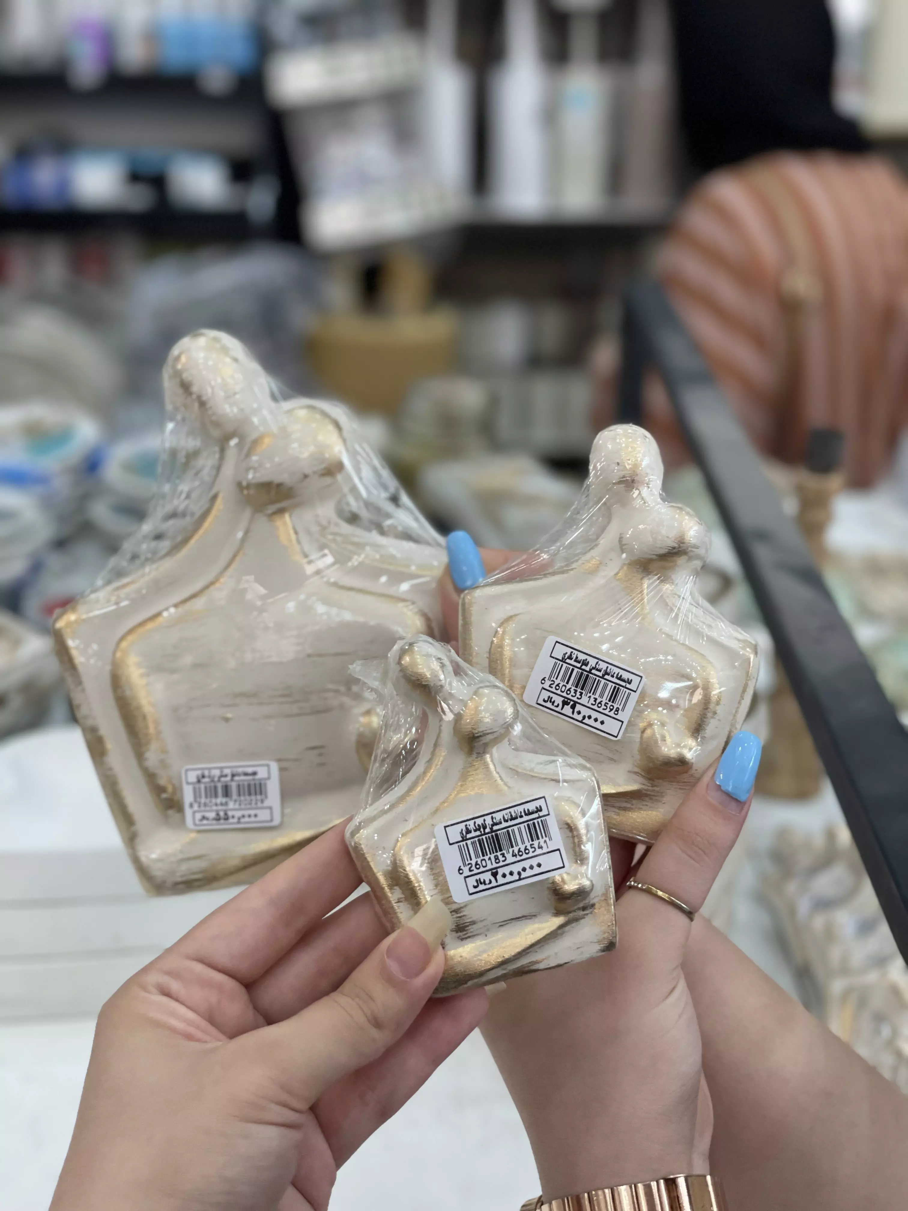 مجسمه عاشق سنگی کوچک نظری