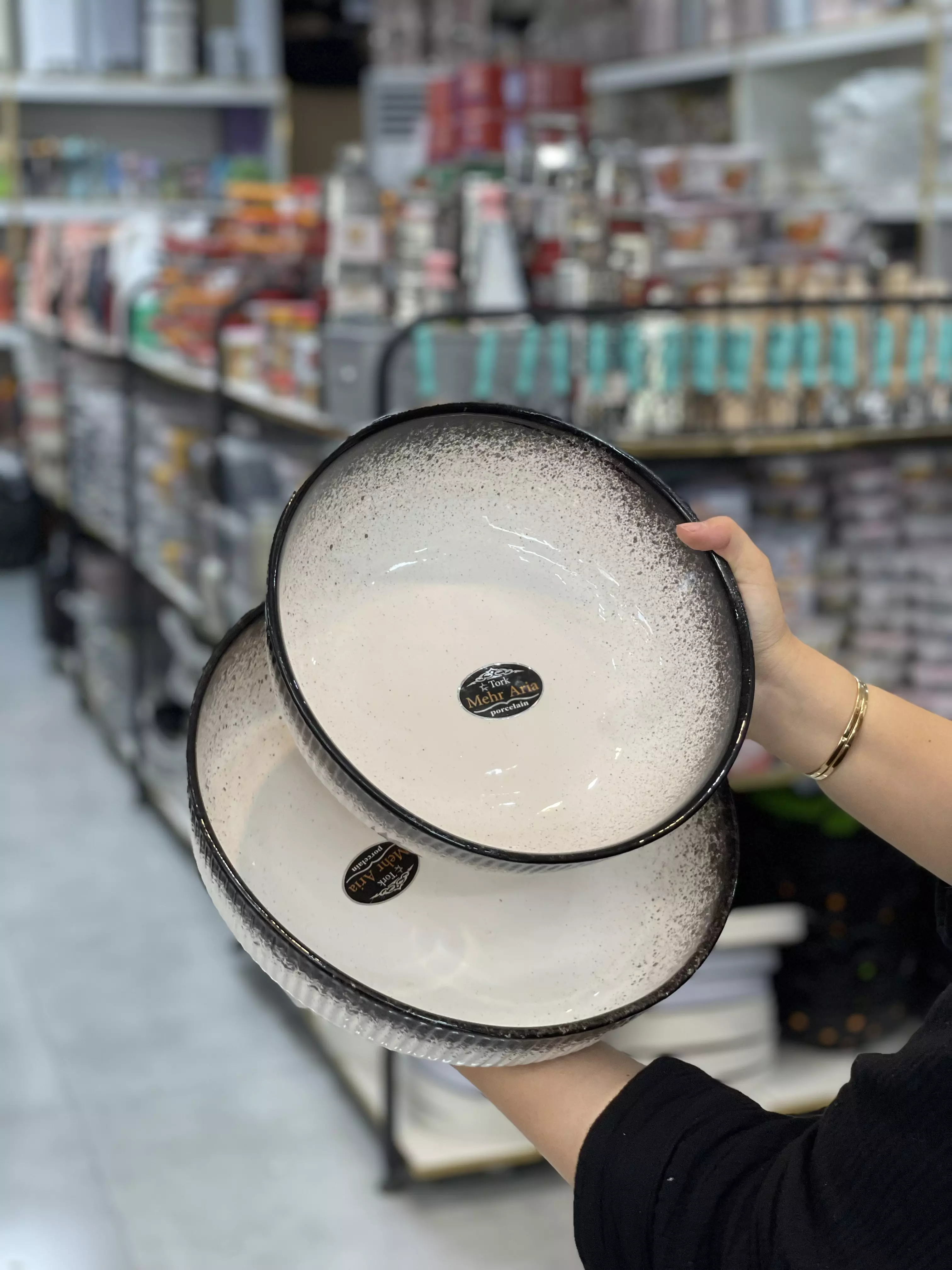 وانسل گرد لبه مشکی بزرگ