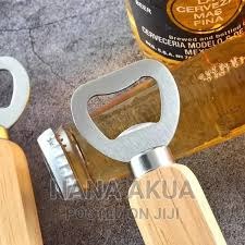 ابزار آشپزخونه دسته چوبی جور (در باز کن)