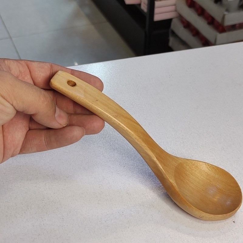 ملاقه متوسط چوبی