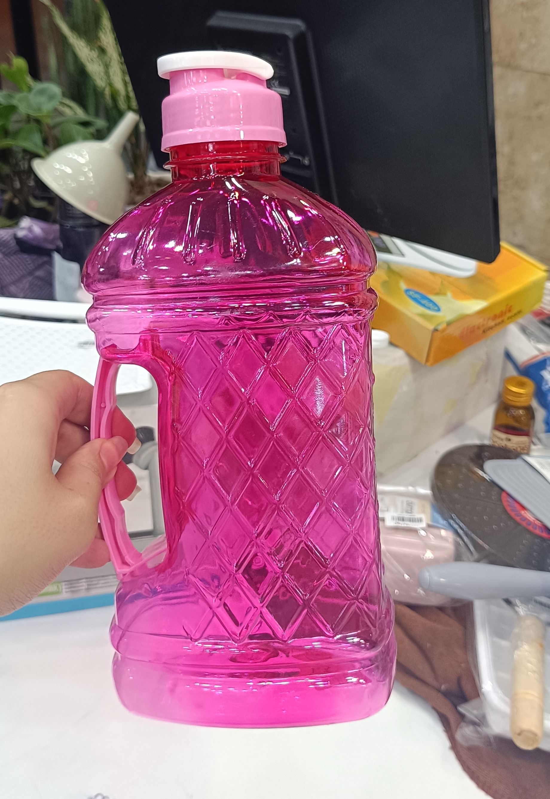 بطری دسته دار پرشین طرح آناناس