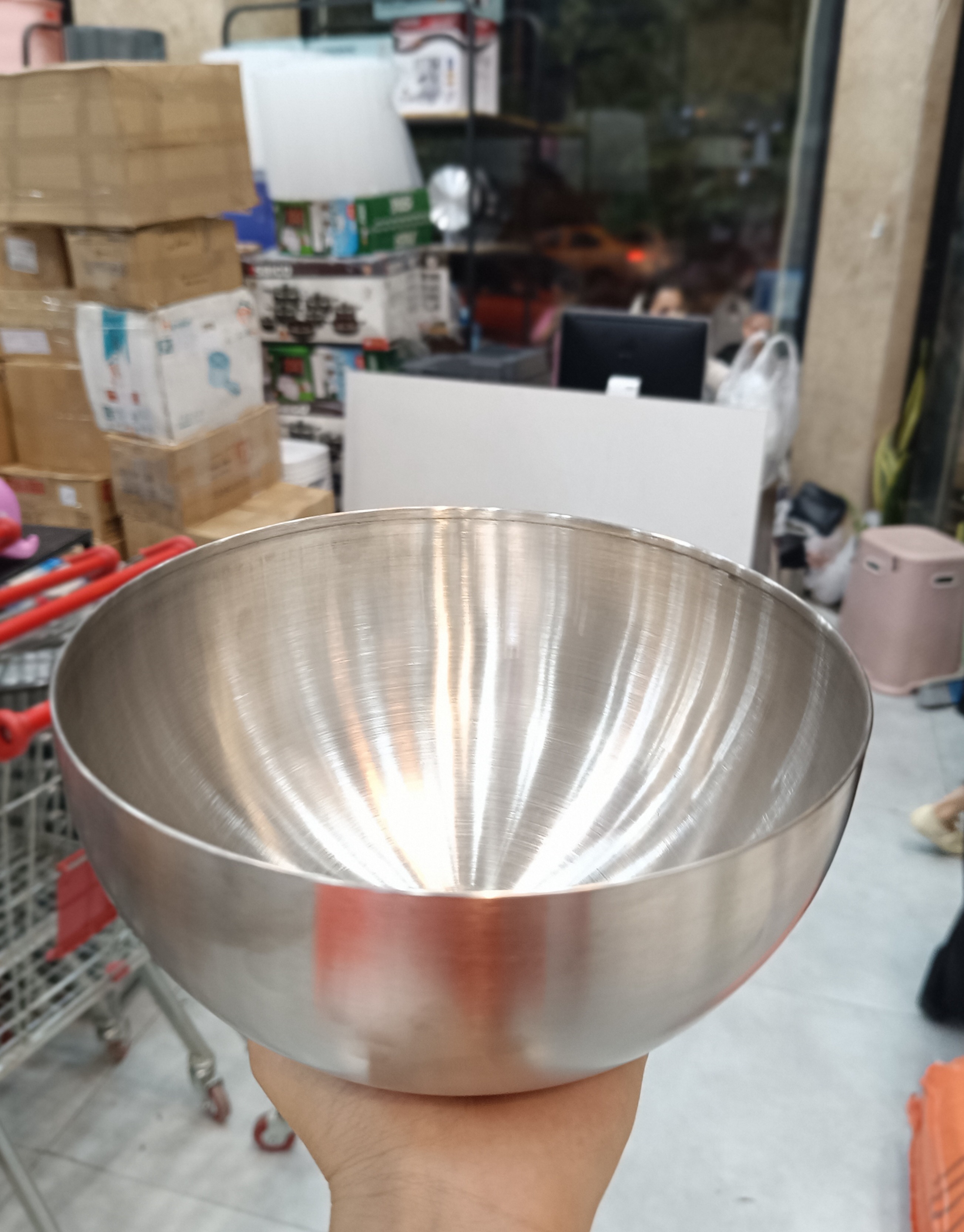 کاسه استیل نقره ای