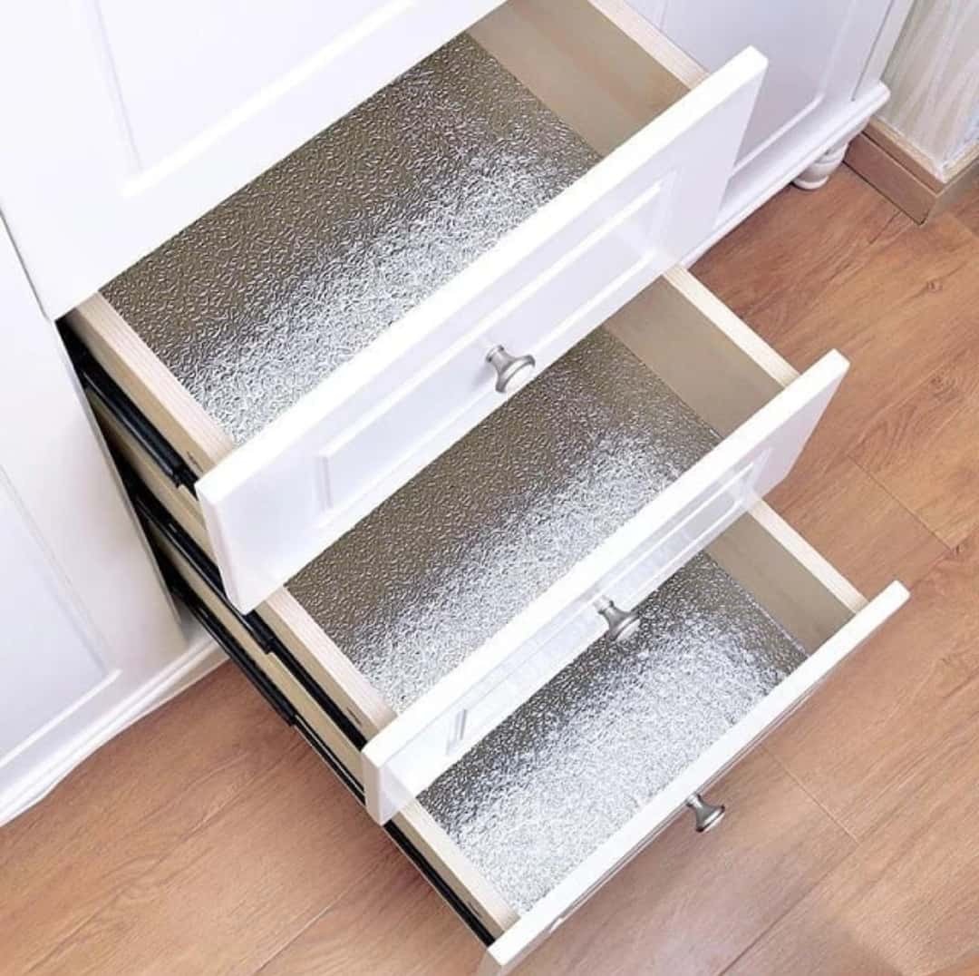 فوم تو کابینتی نقره‌ای طرحدار و ساده