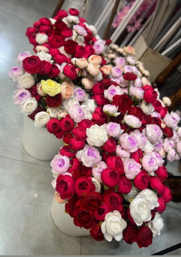 شاخه گل رز