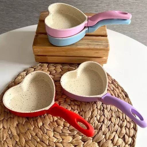 تابه گرانیتی قلبی سایز 16