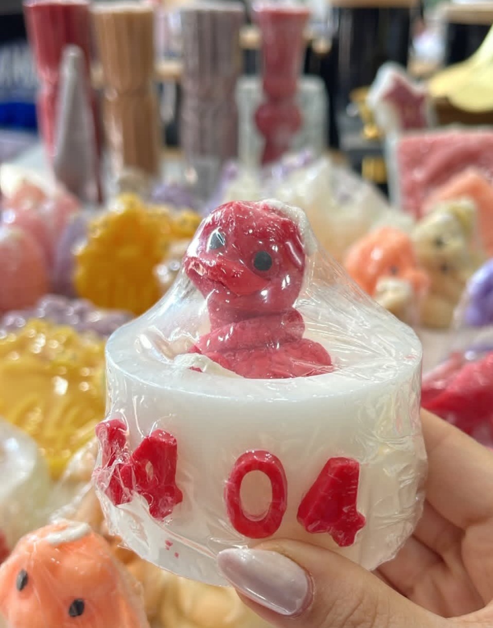 شمع مار 1404