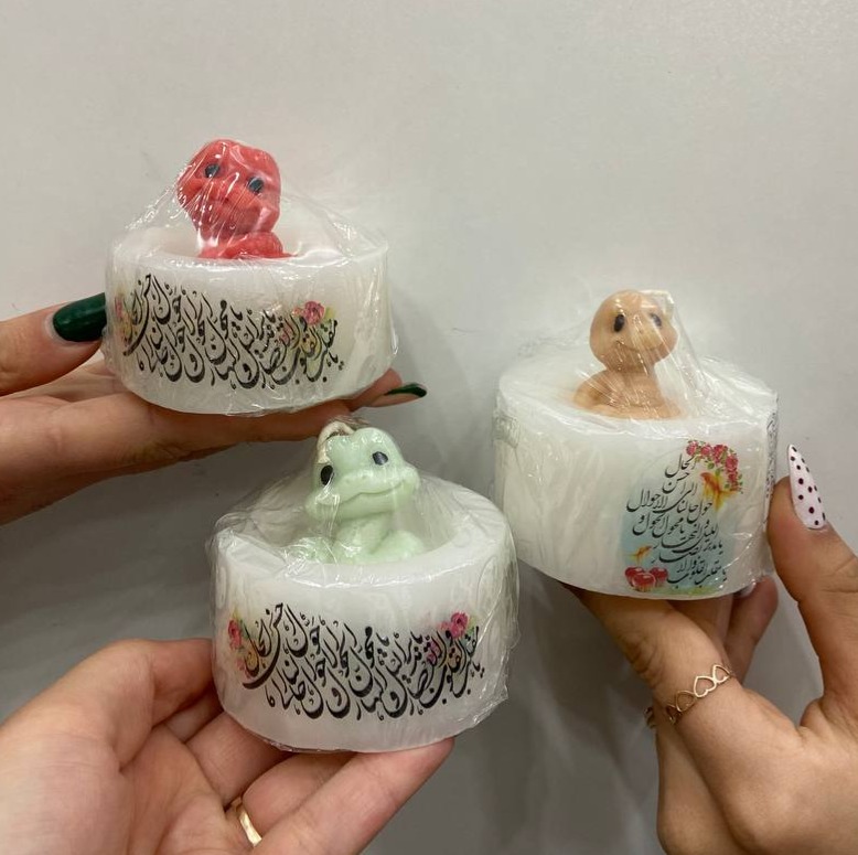 شمع مار داخل فانوس