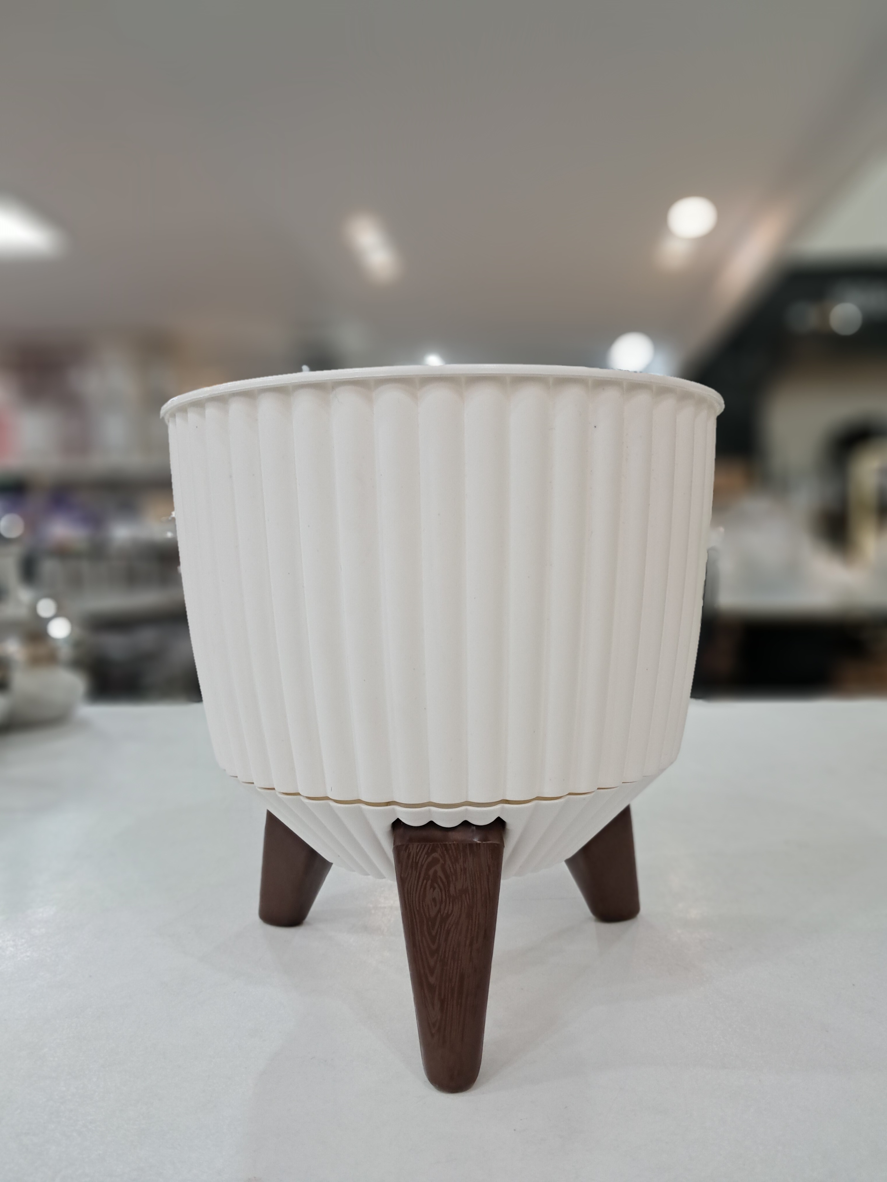 گلدان کنگره پایه دار سایز 1