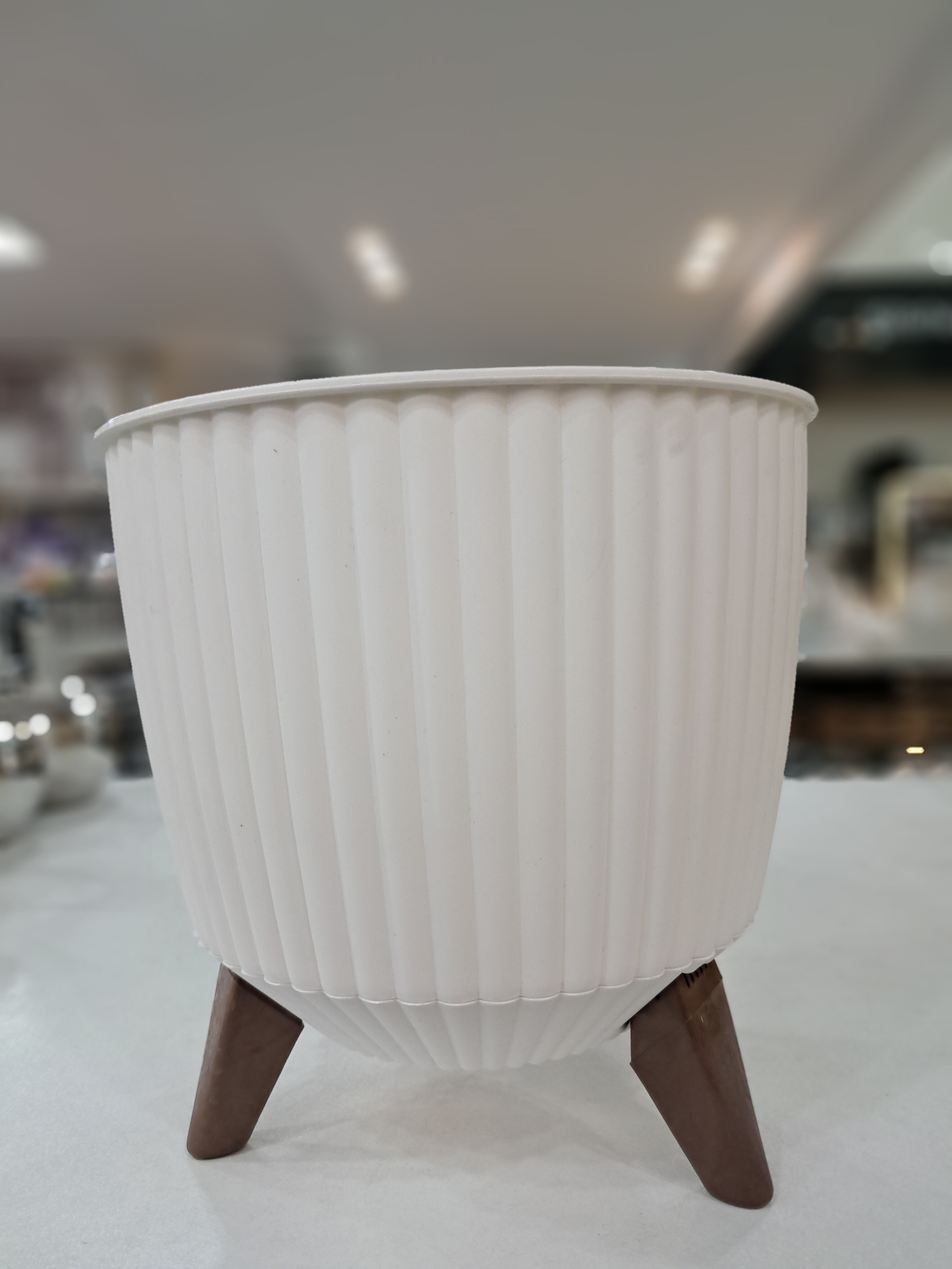 گلدان کنگره پایه دار سایز 3