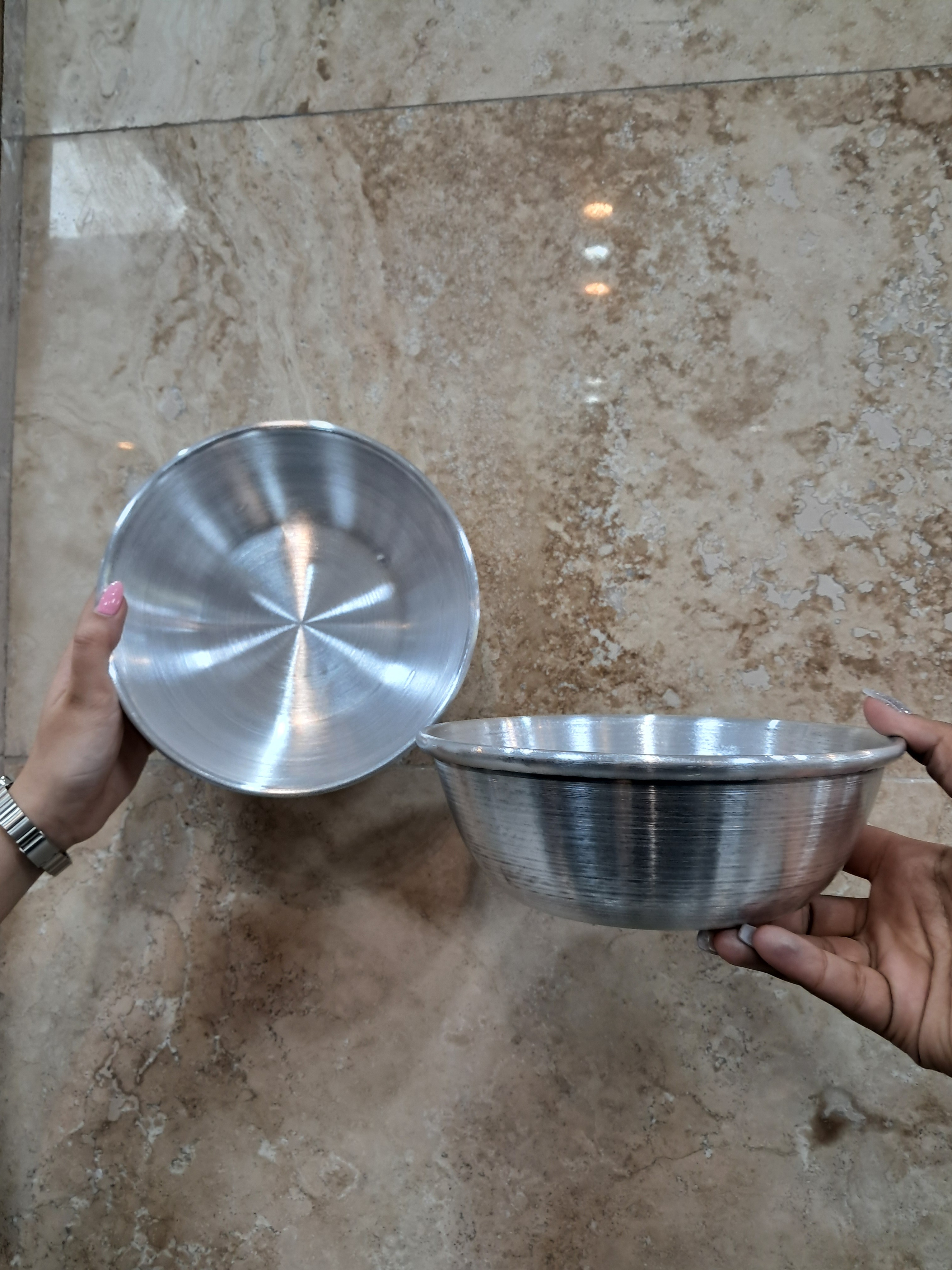 آبگوشت خوری روحی متوسط